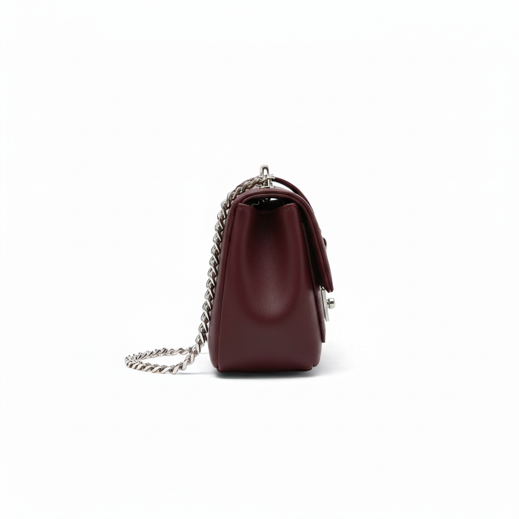 Luna Bordeaux – z boku